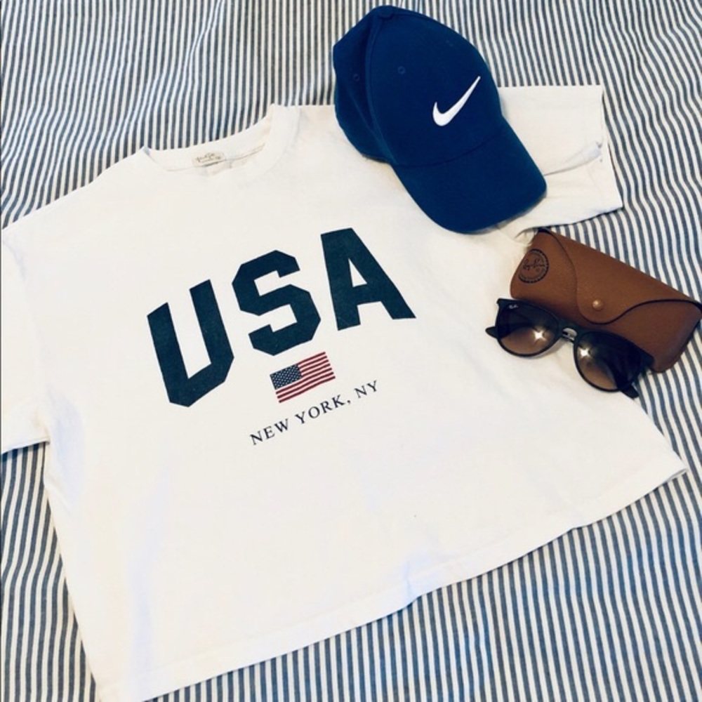 Brand Melville Jon Galt USA New York Crop Top Tee